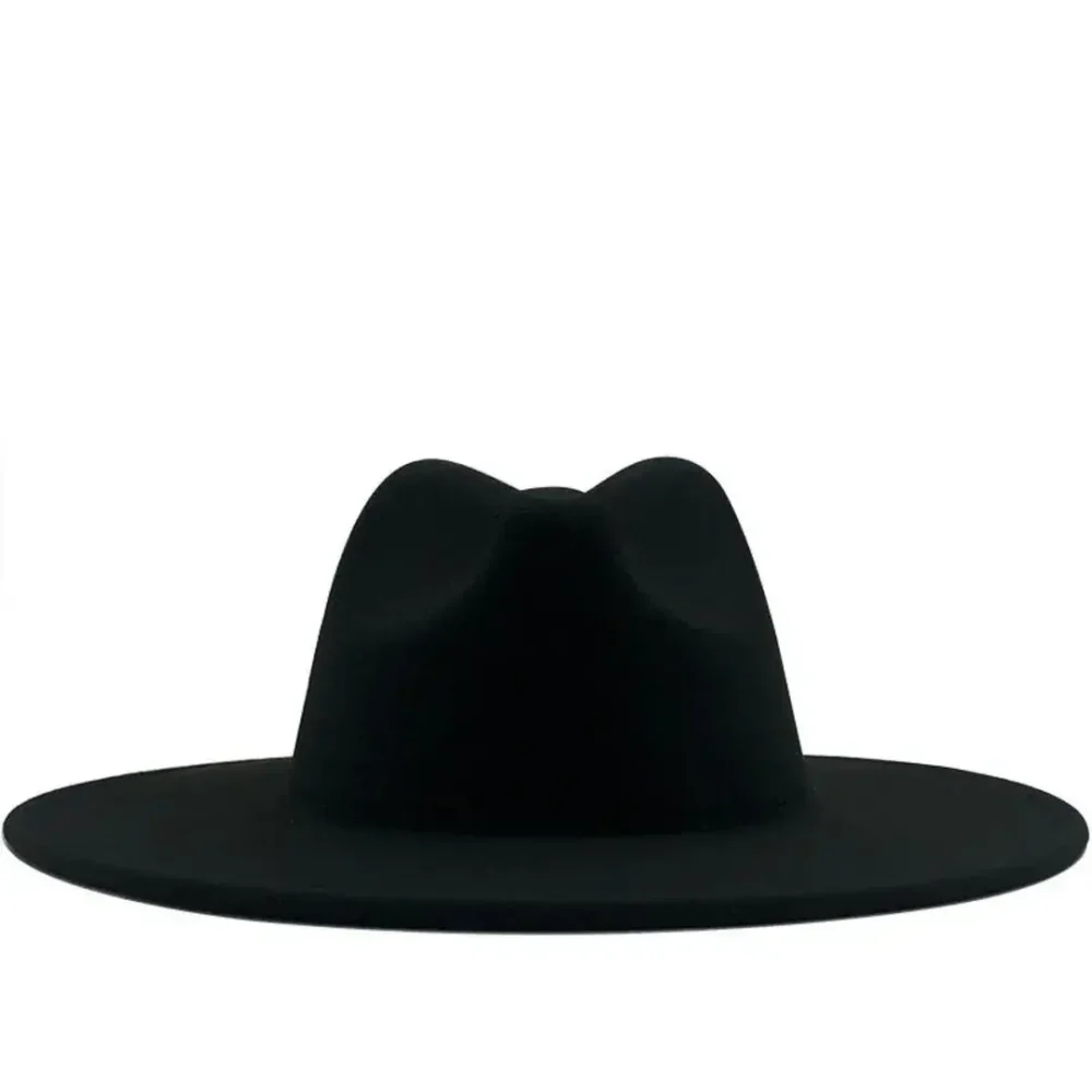 sombrero fedora negro en fondo blanco